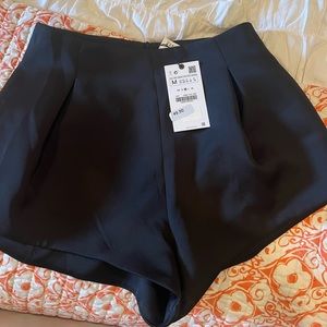 Zara black balloon shorts NWT!